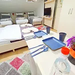 Center house apart hotel